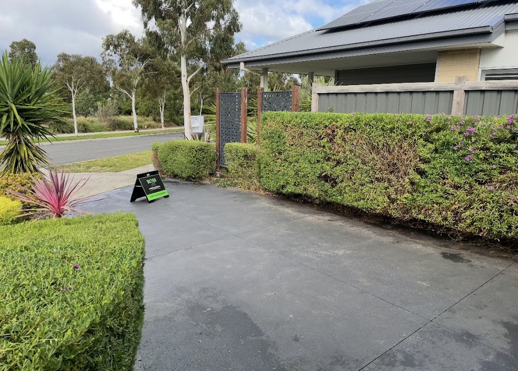 Ross Homes and Gardens | Gumflats Wy, Botanic Ridge VIC 3977, Australia | Phone: 0493 699 862