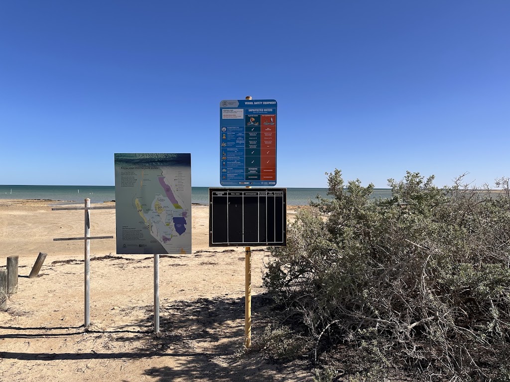 Gladstone Bay Campground | N W Coastal Hwy Turn off opposite Yaringa Station, Wooramel WA 6530, Australia | Phone: (08) 9942 5952
