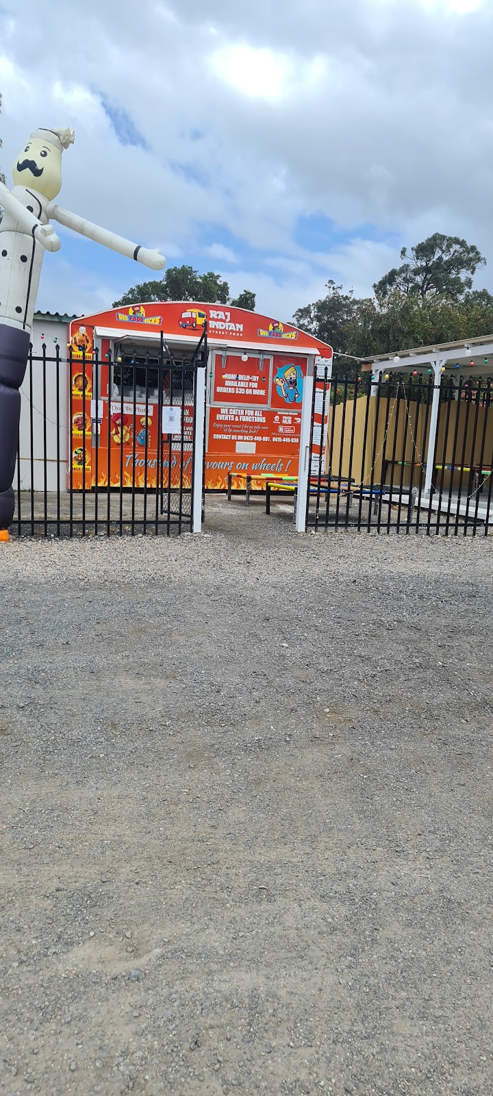 Raj Indian Street Food | 537 Pacific Hwy, Wadalba NSW 2259, Australia | Phone: 0415 449 938