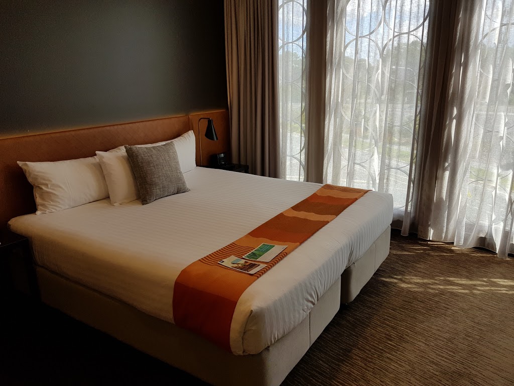 Vibe Hotel Canberra | lodging | 1 Rogan St, Canberra ACT 2609, Australia | 0262011500 OR +61 2 6201 1500