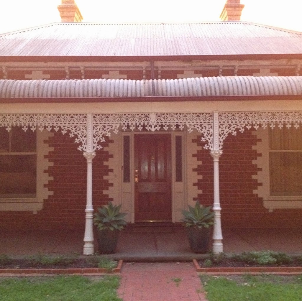 Waverley B&B | 644 Kiewa St, Albury NSW 2640, Australia | Phone: 0499 225 556