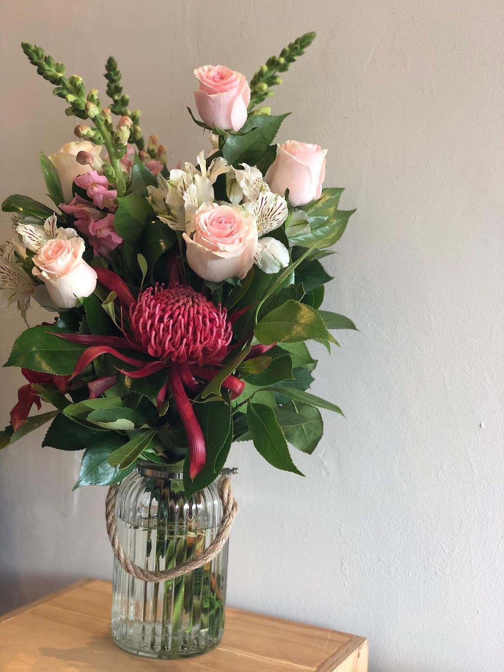Studfield Florist | florist | 1328 High St Rd, Wantirna South VIC 3152, Australia | 0398011188 OR +61 3 9801 1188
