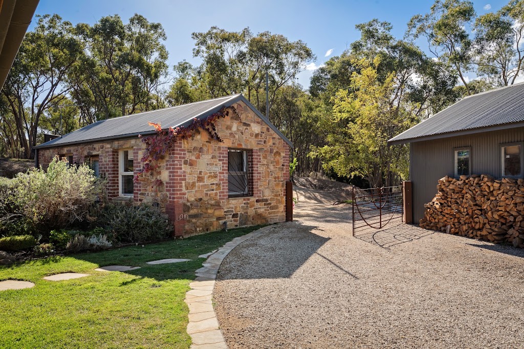 HeartStone Hill | 5 McMeekin St, Castlemaine VIC 3450, Australia | Phone: 0418 548 663
