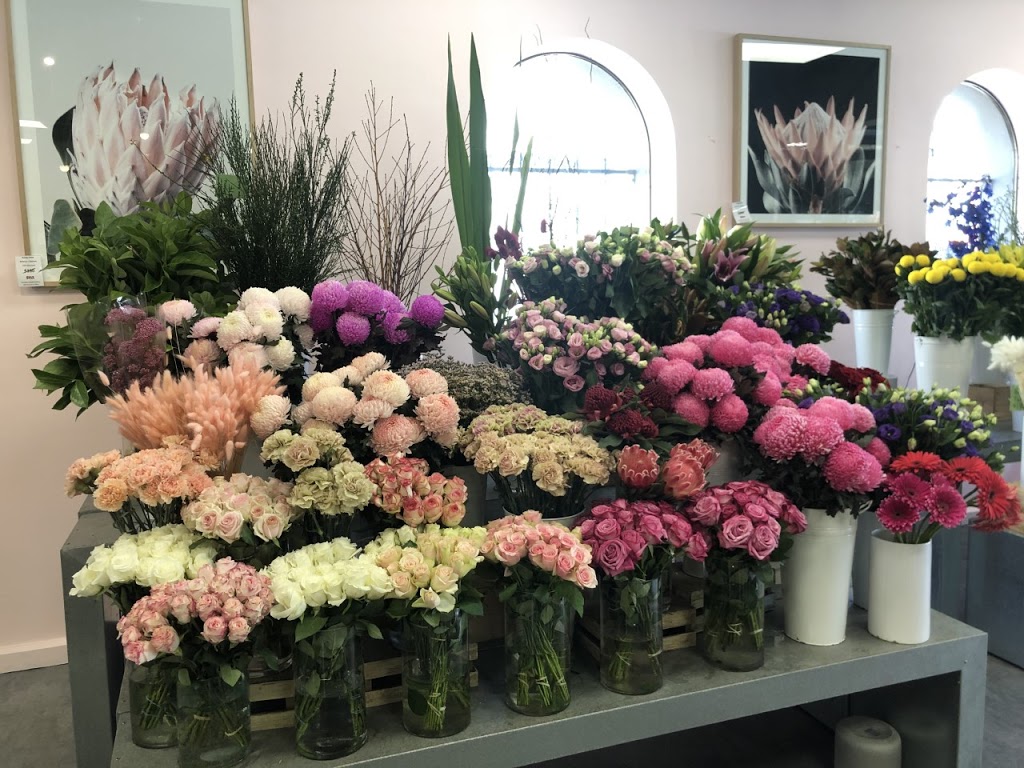 Tynte Flowers | 124 OConnell St, North Adelaide SA 5006, Australia | Phone: (08) 8340 0300