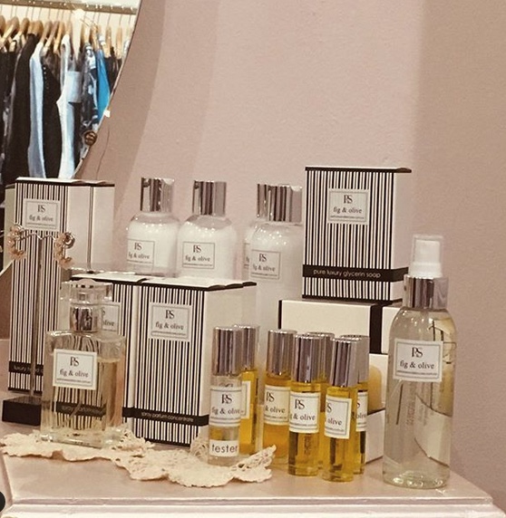 The Perfume & Skincare Company | clothing store | 1 Hoddle Ln, Robertson NSW 2577, Australia | 0248851377 OR +61 2 4885 1377