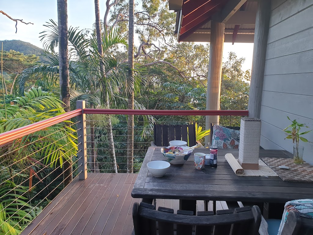 Gunnadoo Holiday | lodging | 1387 Mossman Daintree Rd, Rocky Point QLD 4873, Australia | 0499742749 OR +61 499 742 749