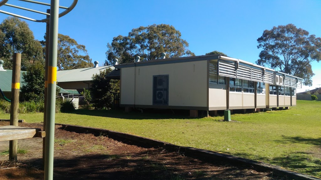 Hornsby Heights Public School | school | Somerville Rd, Hornsby Heights NSW 2077, Australia | 0294765133 OR +61 2 9476 5133