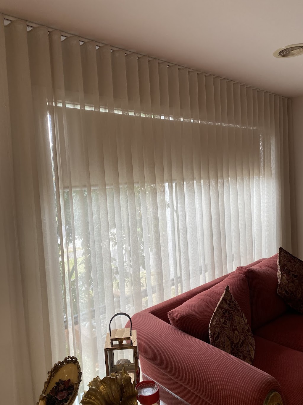 Eclipse Curtains And Blinds | 33 Barmera Way, Truganina VIC 3029, Australia | Phone: 0422 716 449