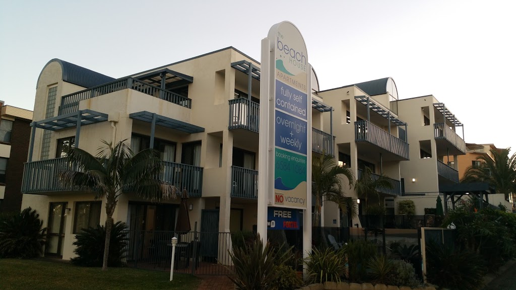 Beach House Holiday Apartments | 7 Lord St, Port Macquarie NSW 2444, Australia | Phone: (02) 6584 1084