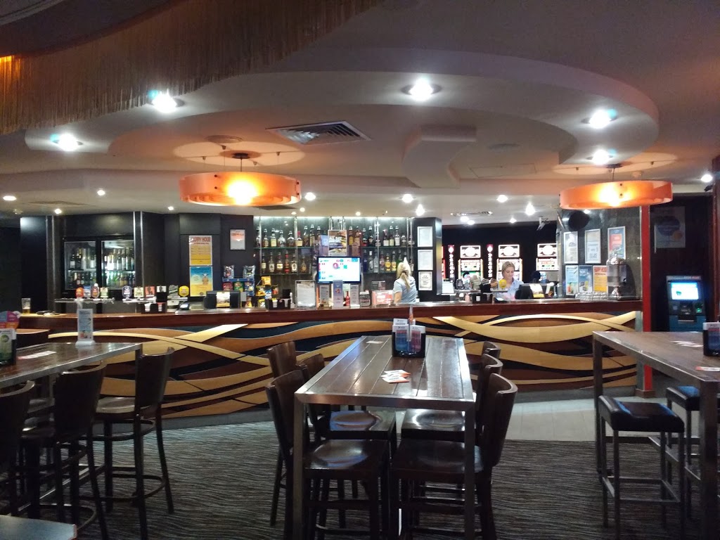 Tugun Tavern | restaurant | Corner of Toolona Street &, Golden Four Dr, Tugun QLD 4224, Australia | 0755595188 OR +61 7 5559 5188