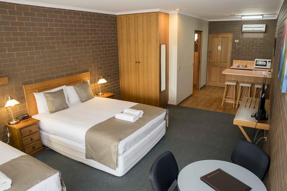 Barooga Country Inn Motel | lodging | Golf Course Rd, Barooga NSW 3644, Australia | 0358734357 OR +61 3 5873 4357