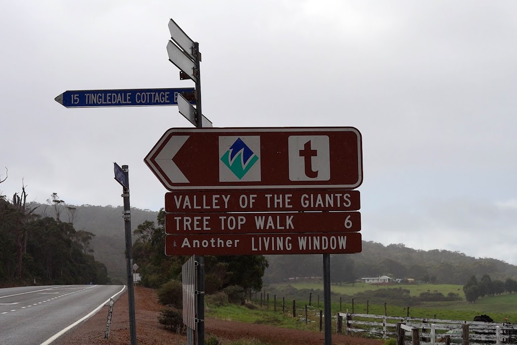 Road Entrance to the Valley of the Giants | Valley of the Giants Rd, Tingledale WA 6333, Australia | Phone: (08) 9840 8263