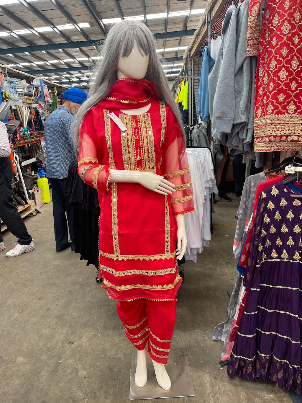 Pakistani / indian Dresses Suits | 8/18 Leakes Rd, Laverton North VIC 3026, Australia | Phone: 0406 758 294