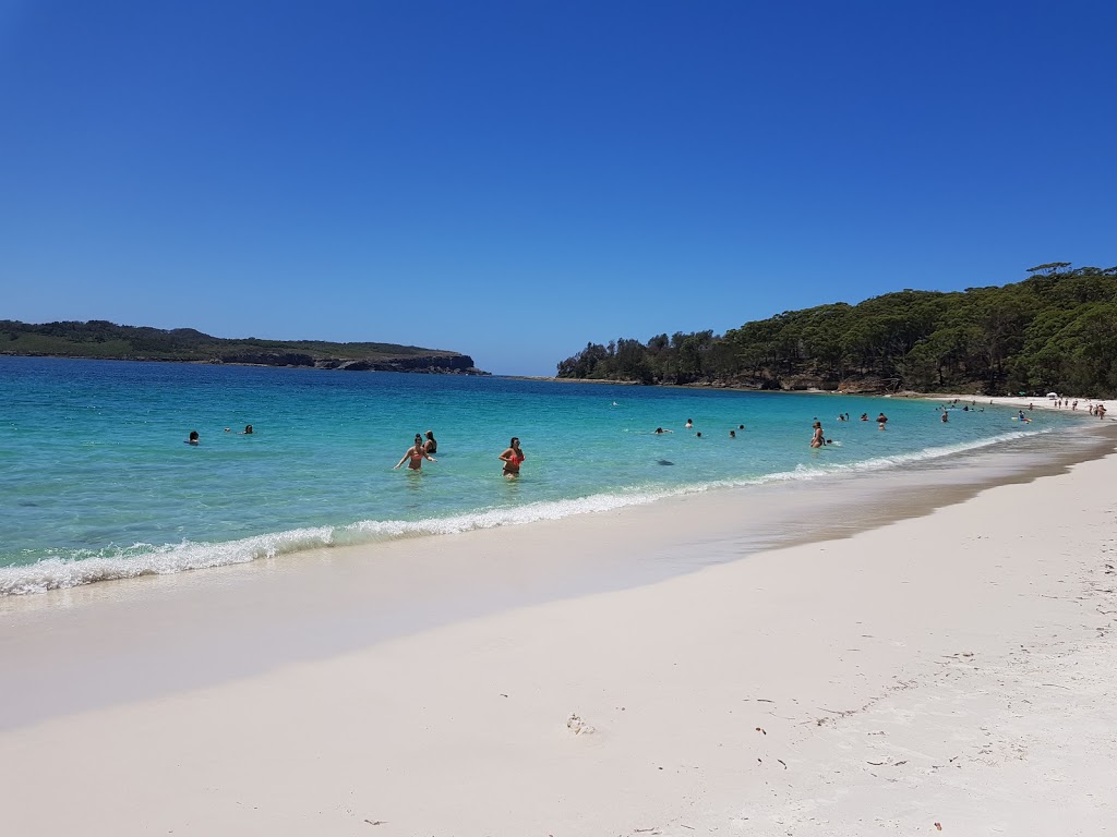 Murrays Beach Boat Ramp |  | Jervis Bay Rd, Hmas Creswell ACT 2540, Australia | 0244430977 OR +61 2 4443 0977