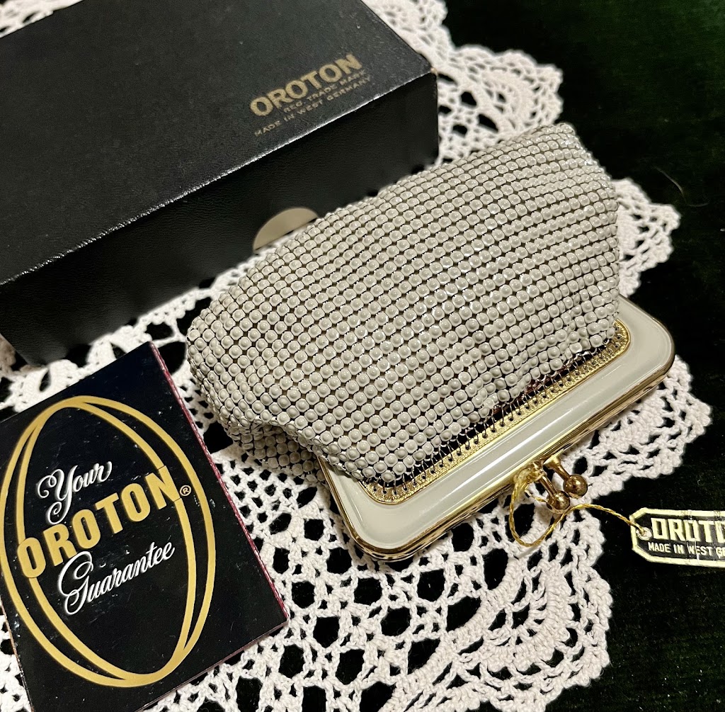 That Retro Shop | 16 Murray St, Tocumwal NSW 2714, Australia | Phone: 0400 327 696