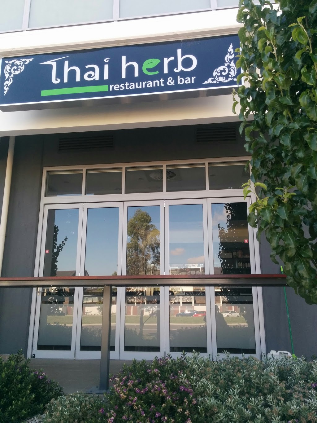 Thai Herb | restaurant | 94/11 Wimmera St, Harrison ACT 2914, Australia | 0262557070 OR +61 2 6255 7070
