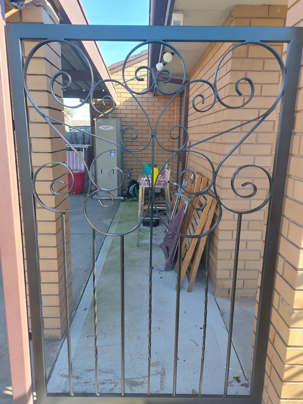 Colour Dash | Western Ave, Newborough VIC 3825, Australia | Phone: 0416 345 508