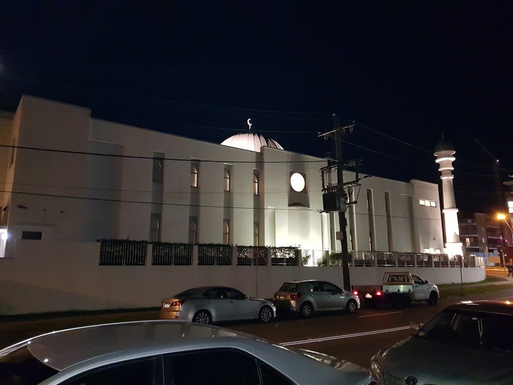 Blacktown Mosque | mosque | 15 Fourth Ave, Blacktown NSW 2148, Australia | 0298312436 OR +61 2 9831 2436