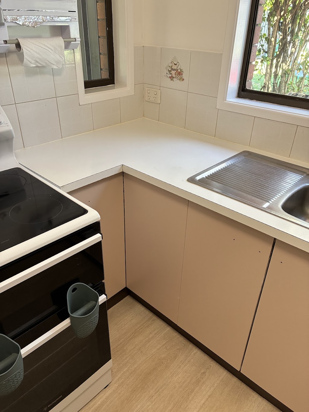 RenoWrap Co. | 43 Nottinghill Gate Dr, Arundel QLD 4214, Australia | Phone: 0434 960 518