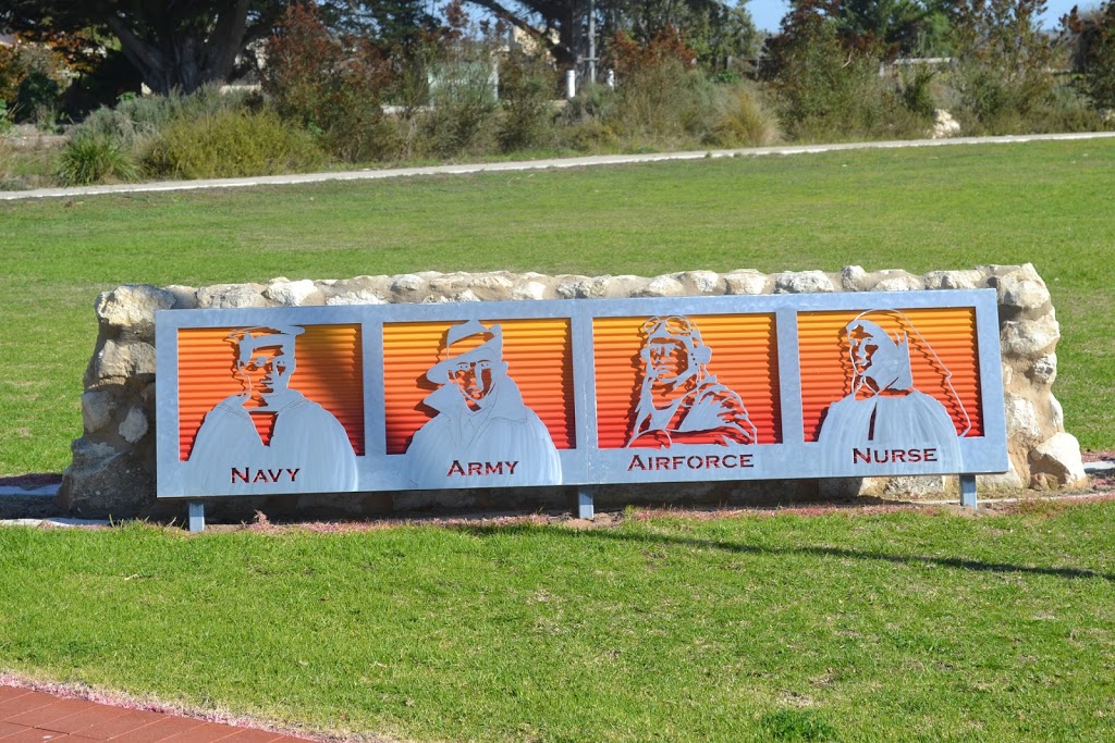 Soldiers Memorial Park | park | 54 Princes Hwy, Meningie SA 5264, Australia