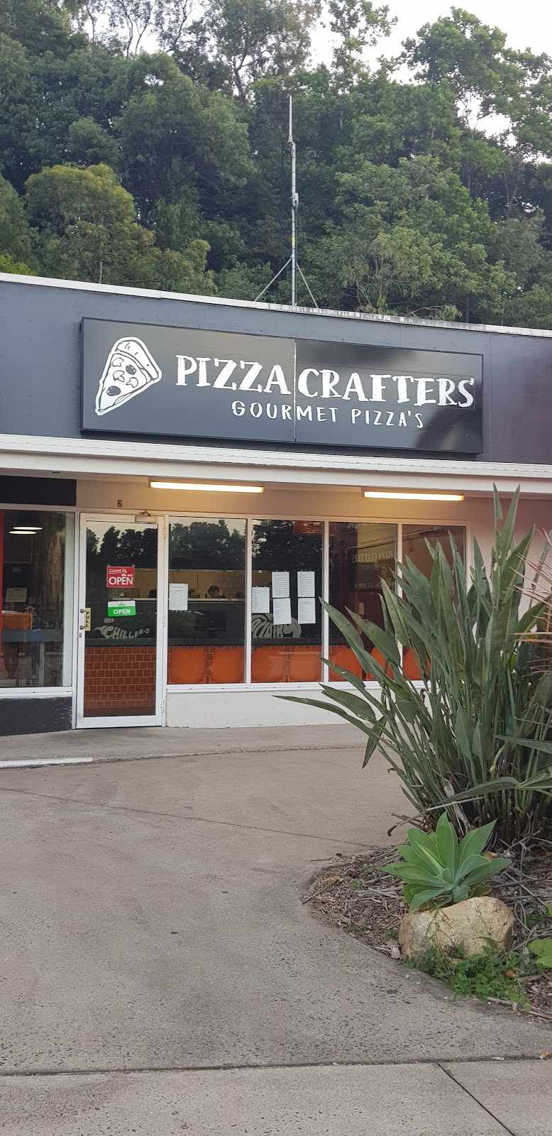 PIZZA CRAFTERS | meal delivery | Shop 2 101-105, Brinsmead QLD 4870, Australia | 0740341555 OR +61 7 4034 1555