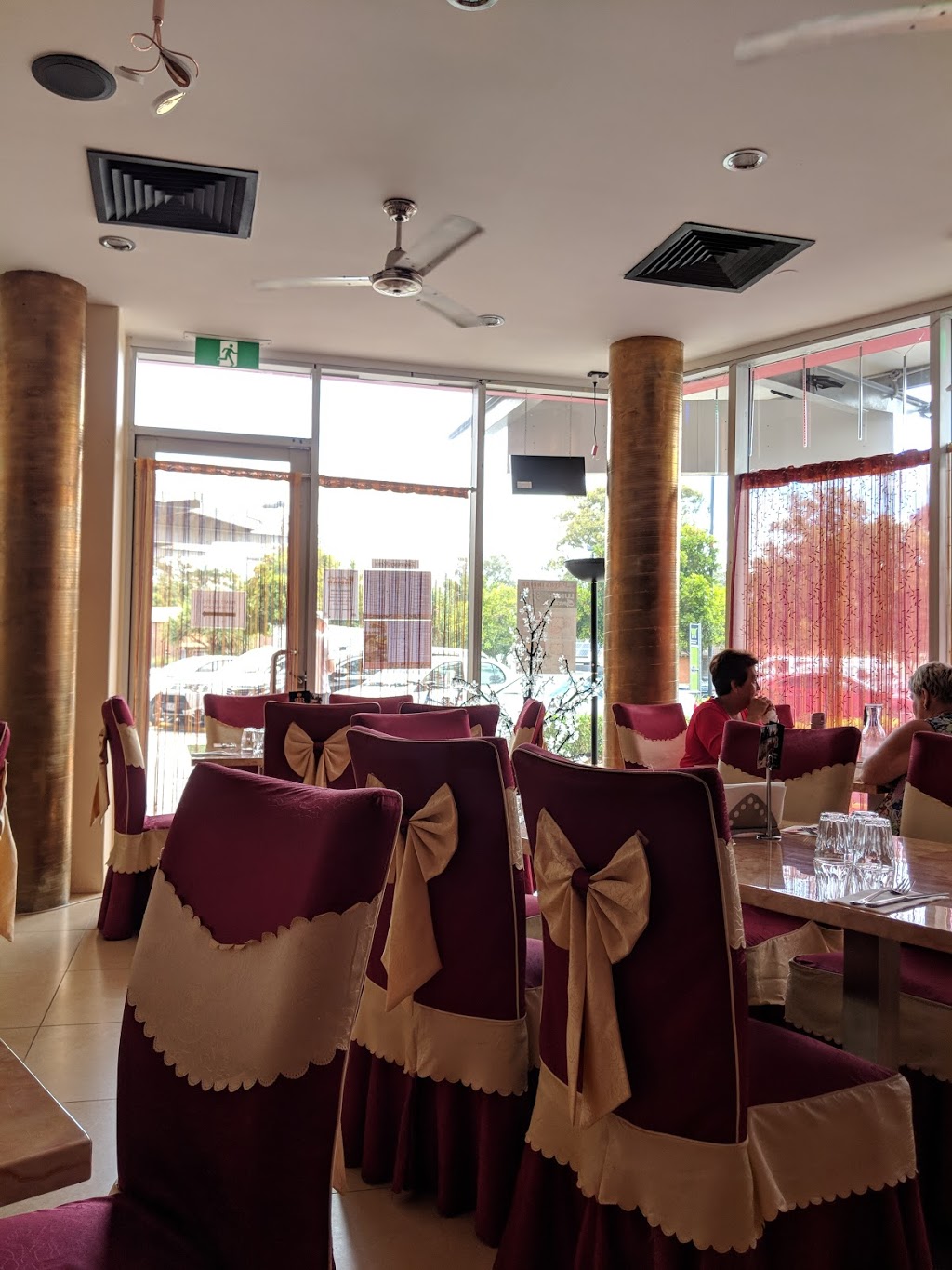 Priyas Indian Restaurant | 33 Hollywell Rd, Biggera Waters QLD 4216, Australia | Phone: (07) 5500 6995