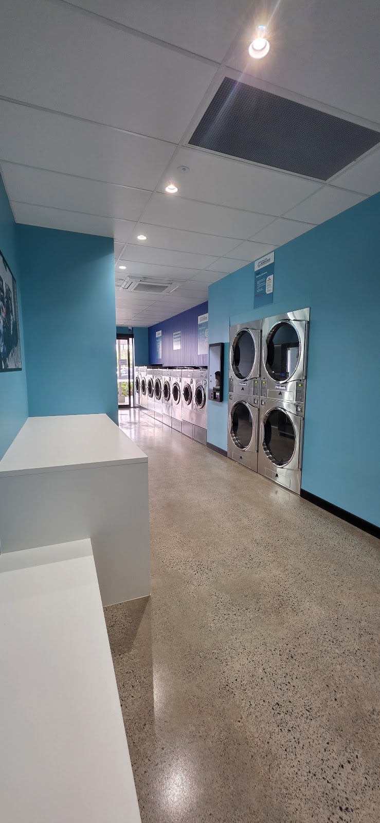 Squeaky Clean Laundromat | 61 Naomai St, Bundamba QLD 4304, Australia | Phone: 0488 183 535