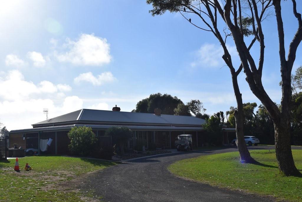 Pelican Waters Holiday Park | lodging | 34 Regent St, Port Fairy VIC 3284, Australia | 0355681002 OR +61 3 5568 1002