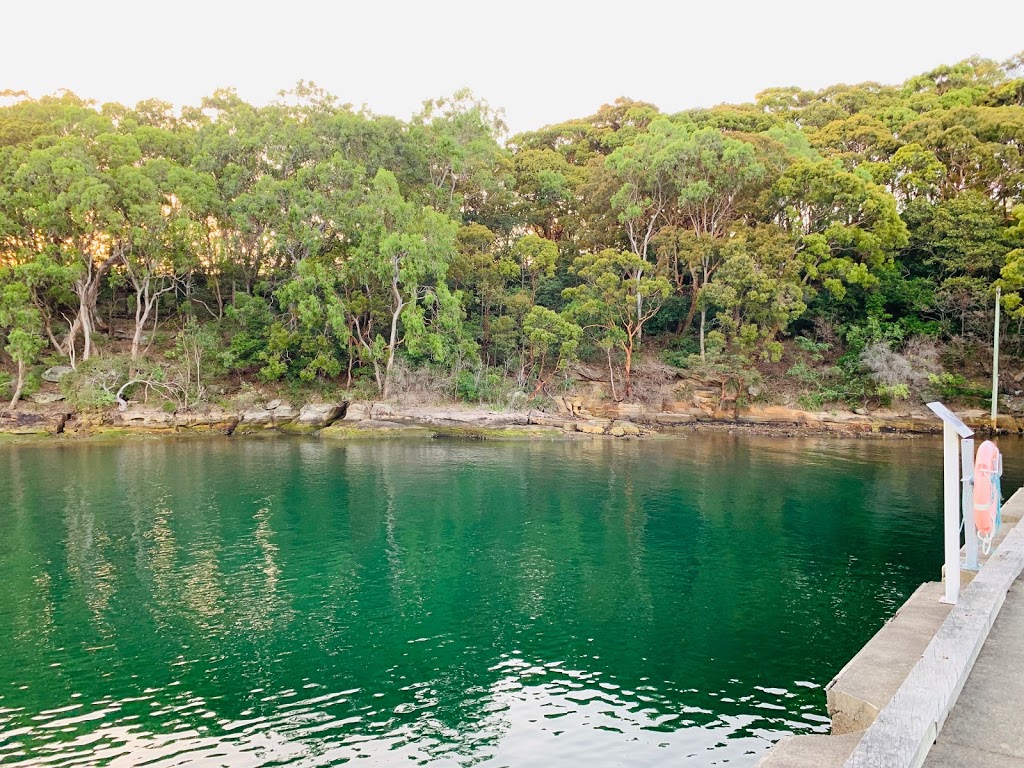 Oyster Cove Reserve | park | Wondakiah Dr, Wollstonecraft NSW 2065, Australia | 0299368100 OR +61 2 9936 8100