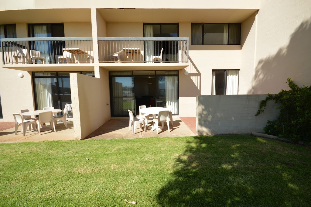 Riverview Holiday Apartment 2 - Kalbarri WA | Unit 2/156 Grey St, Kalbarri WA 6536, Australia | Phone: (08) 9937 0400