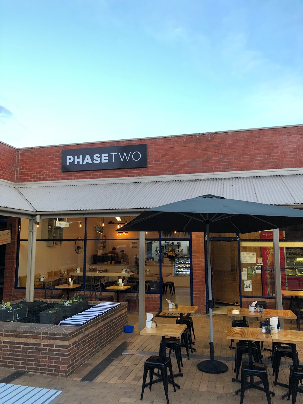 Phase Two | cafe | Shop 11/3050 Frankston - Flinders Rd, Balnarring VIC 3926, Australia | 0359313141 OR +61 3 5931 3141