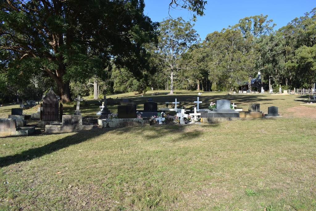 Oxley Island Cemetery | 102 Oxley Island Rd, Oxley Island NSW 2430, Australia | Phone: (02) 6592 5399