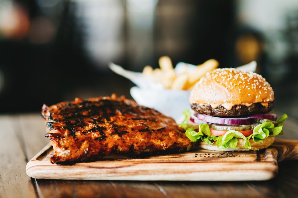 Ribs & Burgers | restaurant | shop 3/129-135 Victoria Ave, Chatswood NSW 2067, Australia | 0294172588 OR +61 2 9417 2588