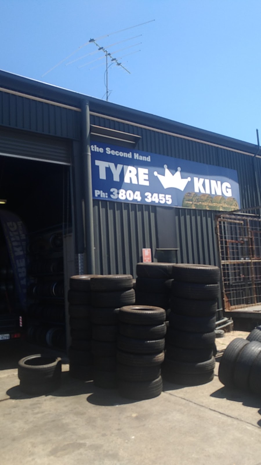 The Second Hand Tyre King | car repair | 63 Moss St, Slacks Creek QLD 4127, Australia | 0738043455 OR +61 7 3804 3455
