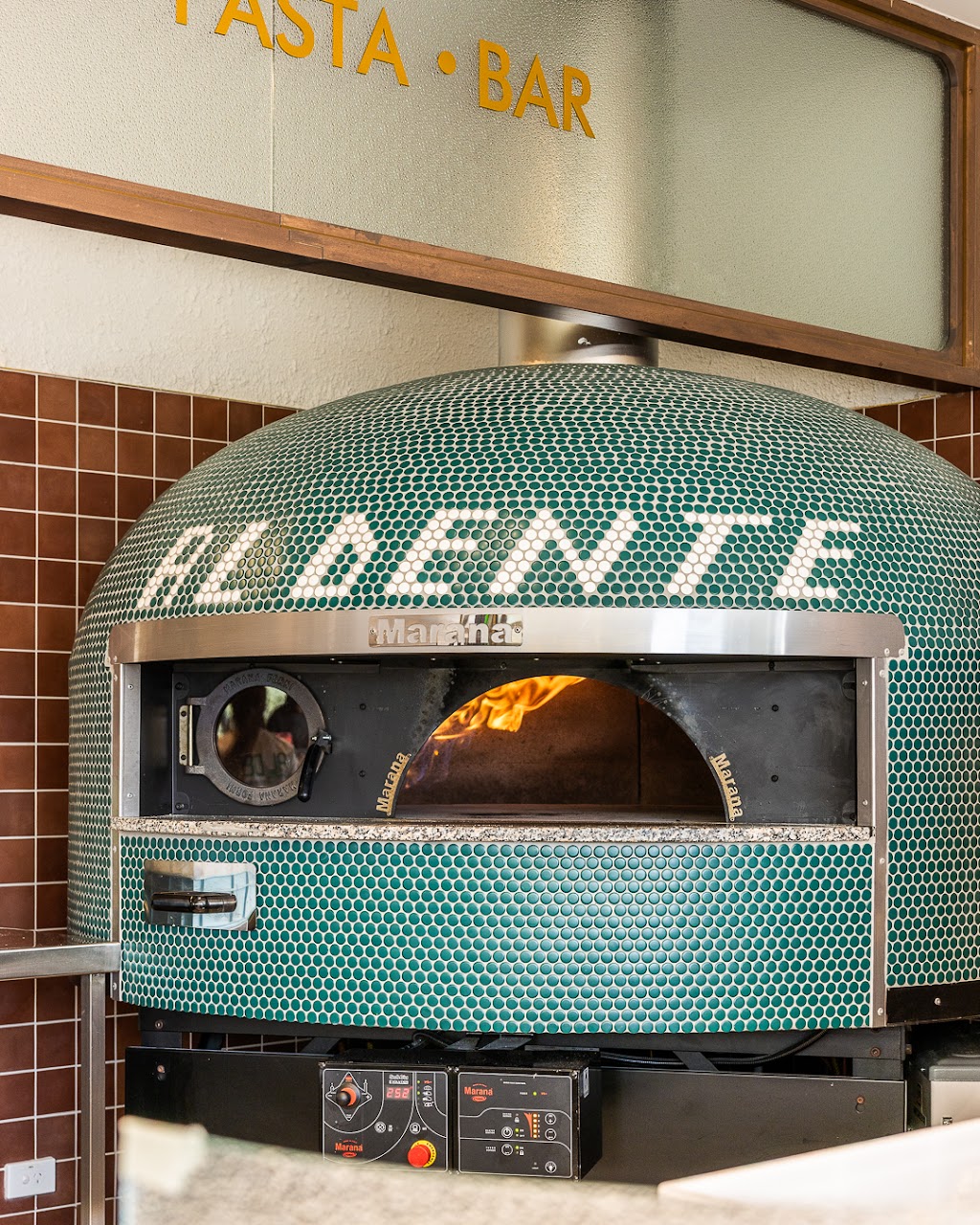 Al Dente Ristorante | Shop 3a/90 Glenmore Ridge Dr, Glenmore Park NSW 2745, Australia | Phone: 0400 447 766