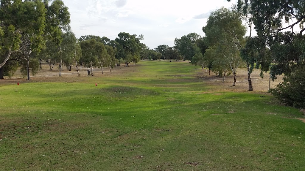 Wentworth Sporting Complex Golf Club | Beverley St, Wentworth NSW 2648, Australia | Phone: (03) 5027 2325