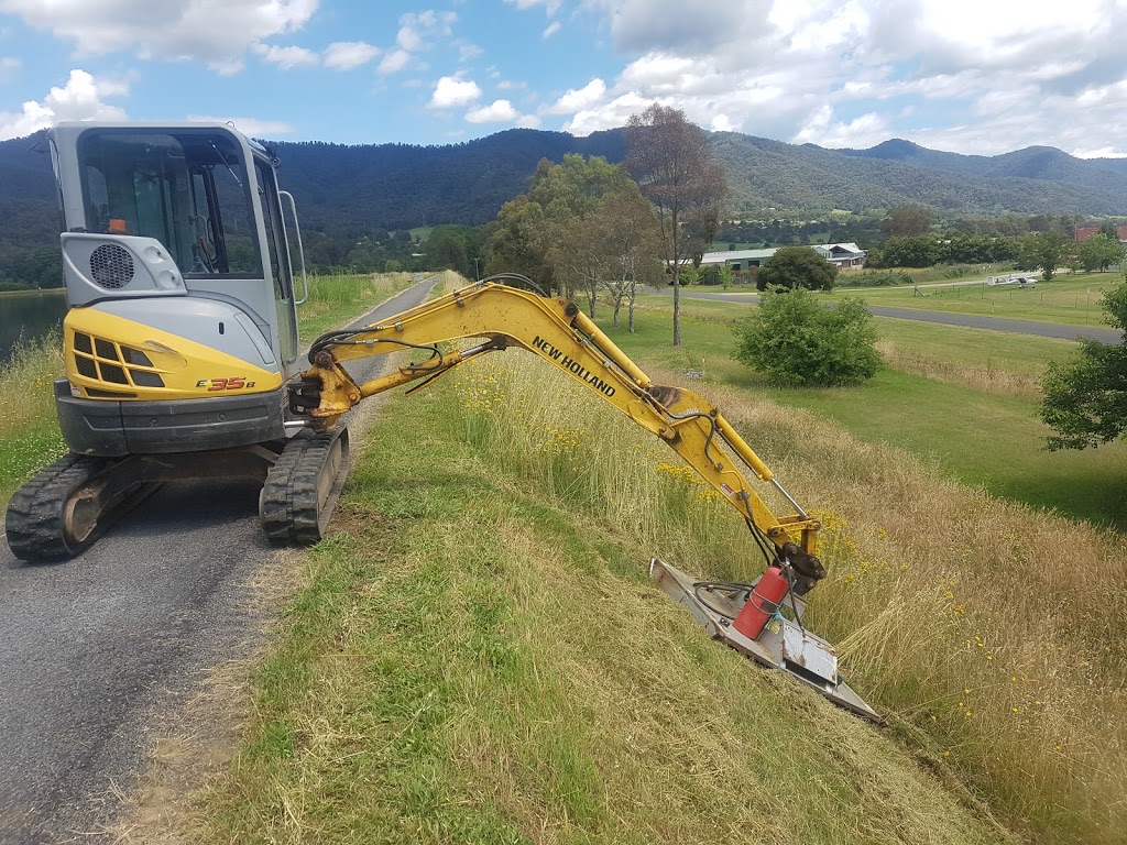 Mt. Beauty Bobcat | general contractor | 2491 Gundowring Rd, Upper Gundowring VIC 3691, Australia | 0419285987 OR +61 419 285 987