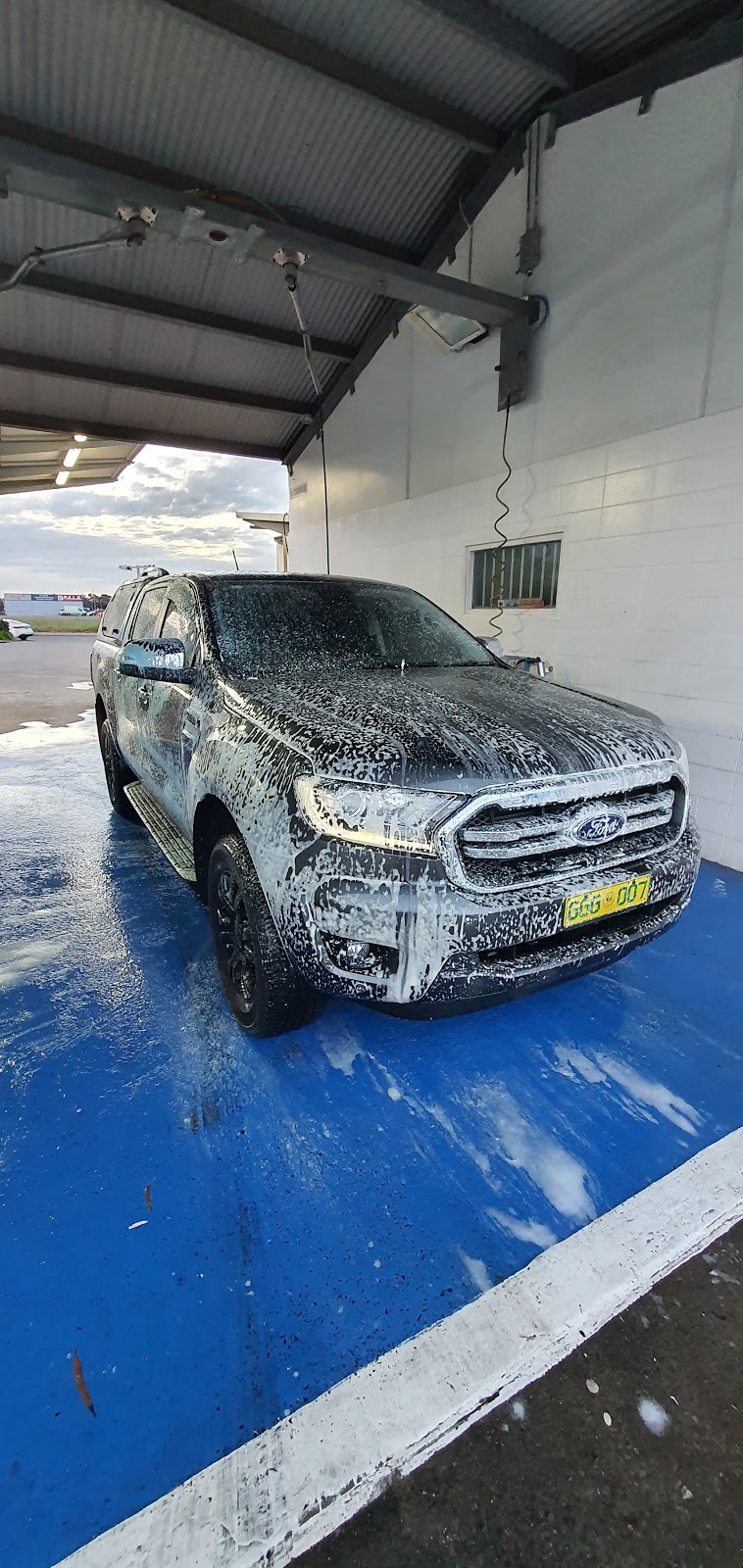 Big Bucket Car Wash | LOT 13 Lawrence Hargrave Way, Parafield SA 5106, Australia | Phone: 0447 010 012