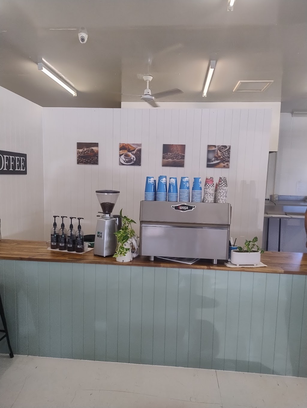 Willowbank Cafe | Shop 1/20 Oneills Rd, Willowbank QLD 4306, Australia | Phone: (07) 5464 2320