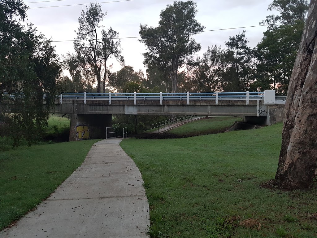 Gareth and Dorothy Thomas Park | Blackstone Rd & Creek St, Silkstone QLD 4304, Australia