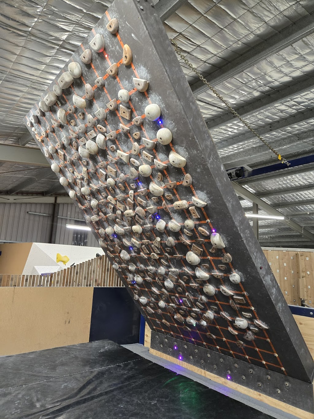 Stone Monkeys Bouldering | 11 Baggs St, Jindabyne NSW 2627, Australia | Phone: (02) 6106 9601