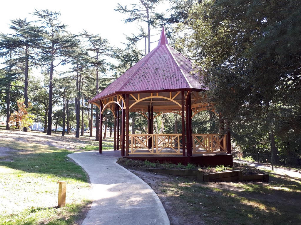 Rotunda | park | Heidelberg VIC 3084, Australia