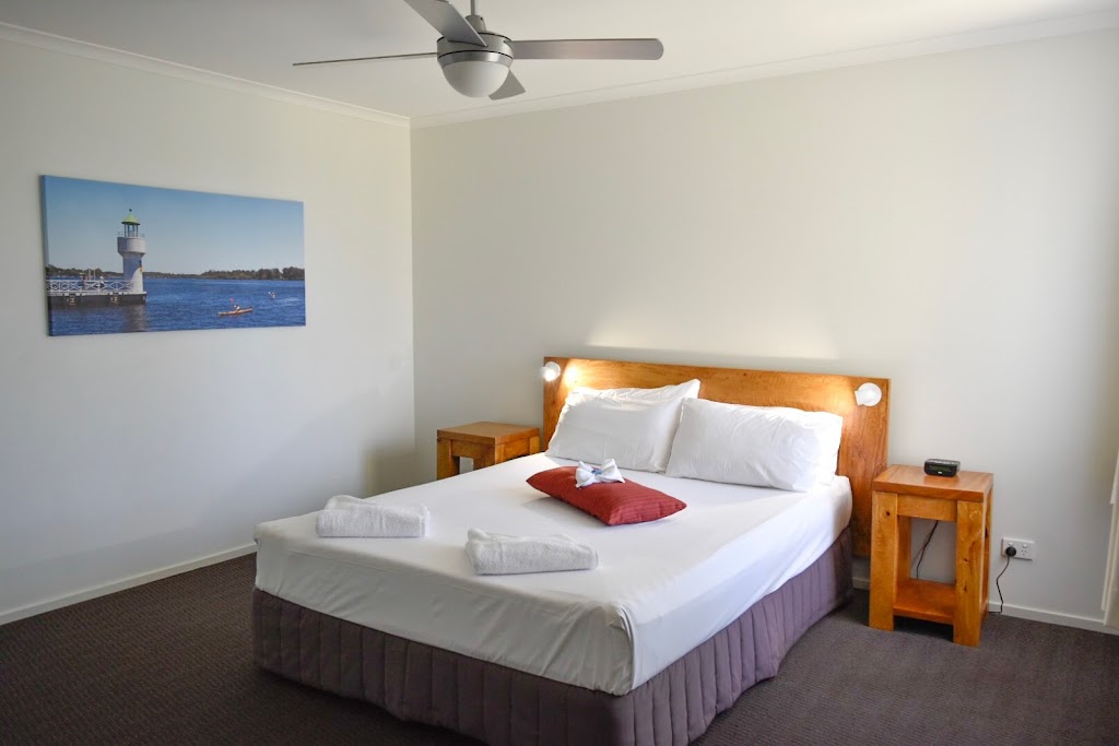 Beachside Holiday Apartments |  | 48 Pacific Dr, Port Macquarie NSW 2444, Australia | 0265839544 OR +61 2 6583 9544