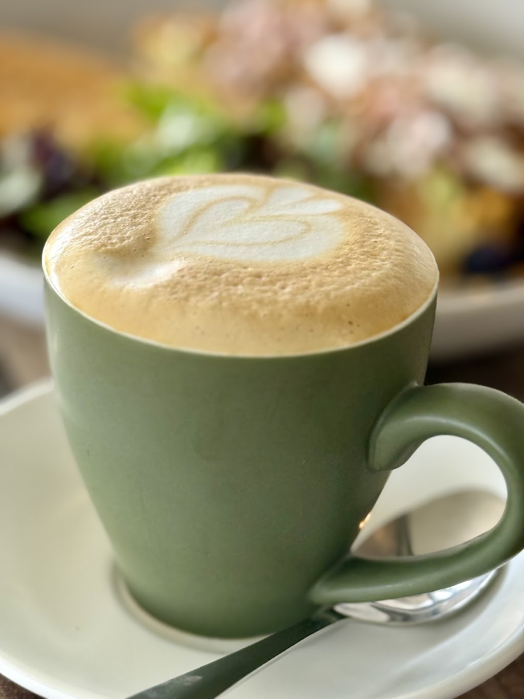 AM CAFE | 96-110 Bellmere Rd, Bellmere QLD 4510, Australia | Phone: 0430 078 363