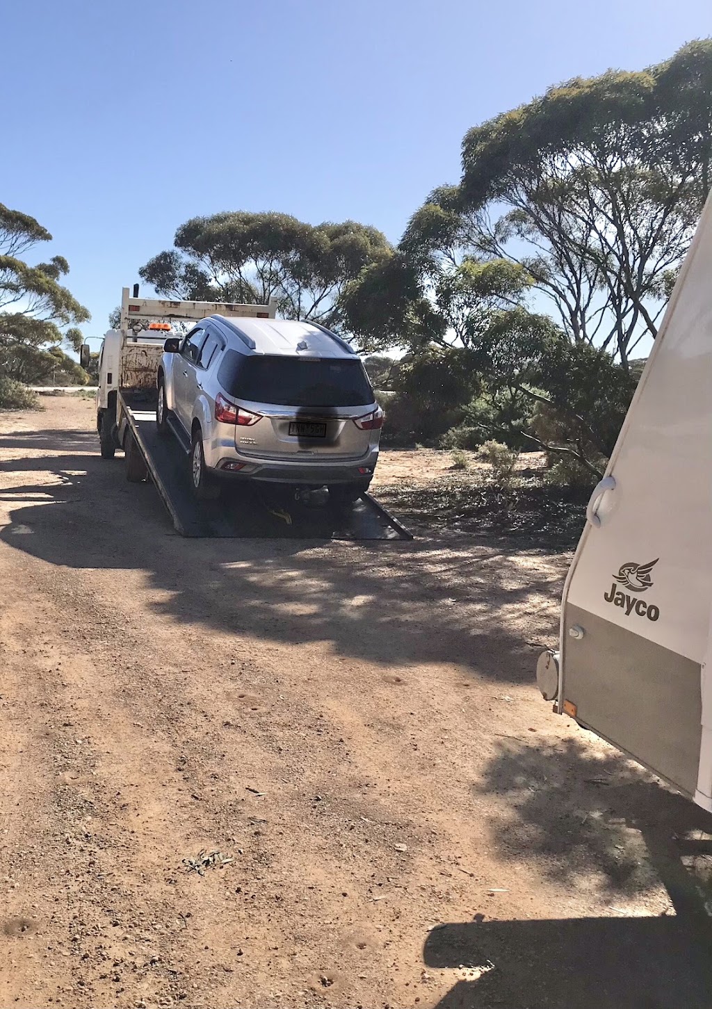 Tulla Service Centre | 103 Roberts St, Norseman WA 6443, Australia | Phone: 0439 044 938