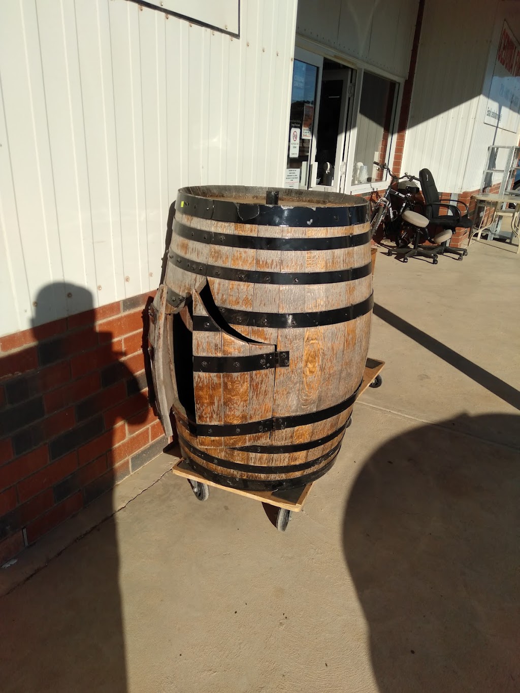 Ceduna Furniture | 1 Day Terrace, Ceduna SA 5690, Australia | Phone: (08) 8625 3656