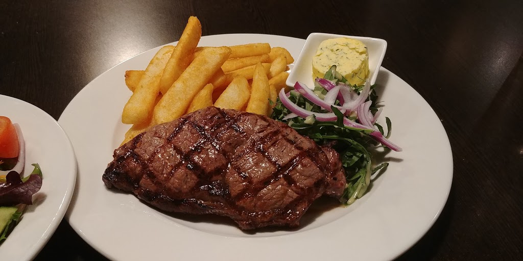 Aussie Steak N Burger | 12-16 Newquay Promenade, Docklands VIC 3008, Australia | Phone: (03) 9600 4546