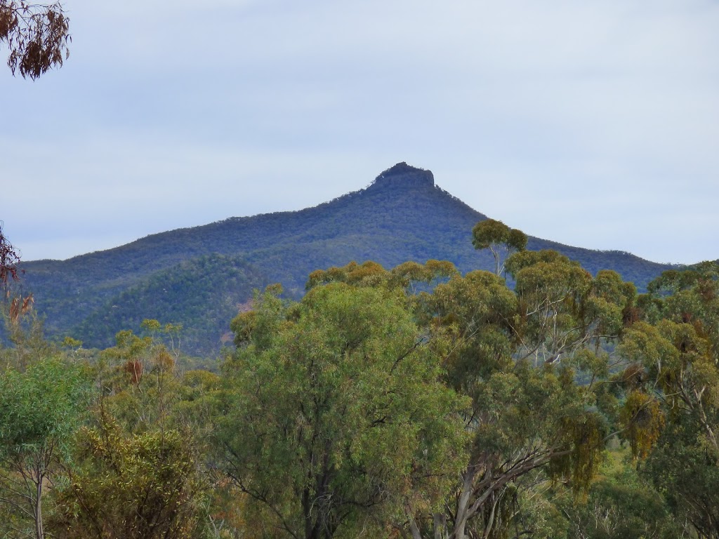 Sawn Rocks | park | Killarney Gap Rd, Narrabri NSW 2390, Australia | 0267927300 OR +61 2 6792 7300
