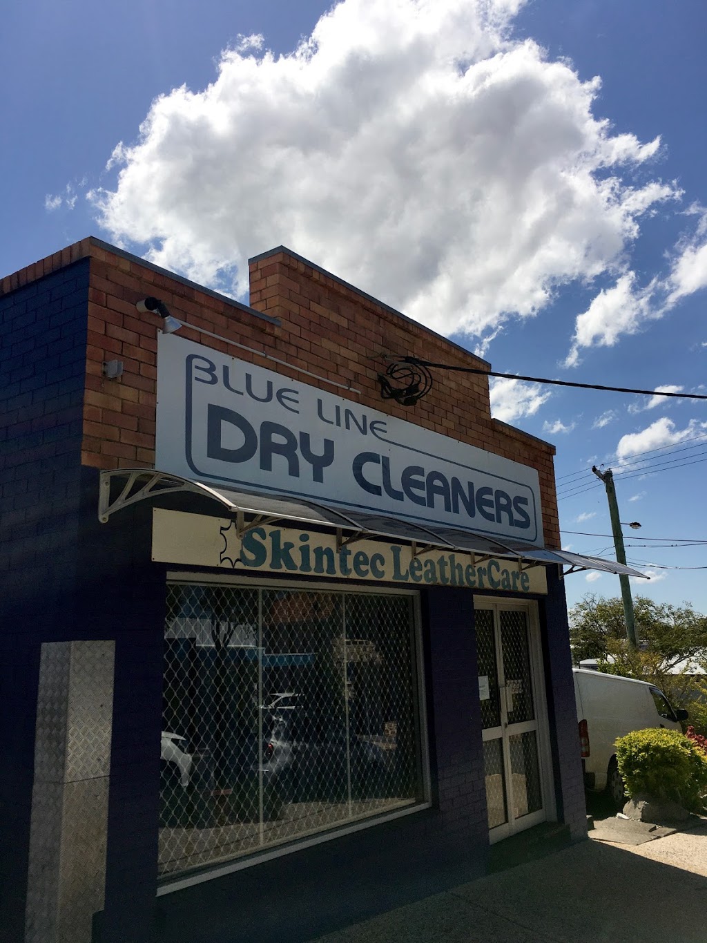 Blue Line Dry Cleaners | 6 Mayfield Rd, Carina QLD 4152, Australia | Phone: (07) 3398 2976