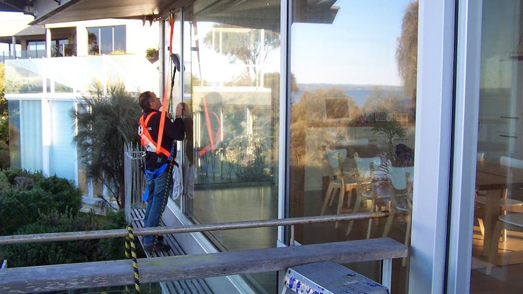 Murrays Window and Pressure Cleaning | 12 Lynn Cl, Mornington VIC 3931, Australia | Phone: 0412 110 354